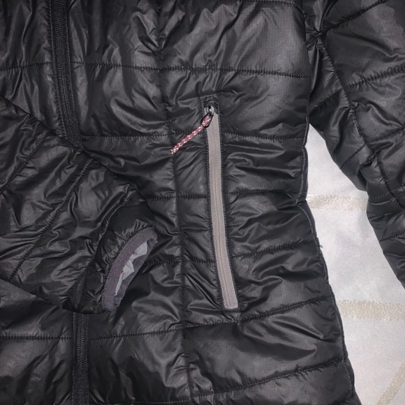 Decathlon - Black Spring Puffer Jacket - Picture 2 of 4